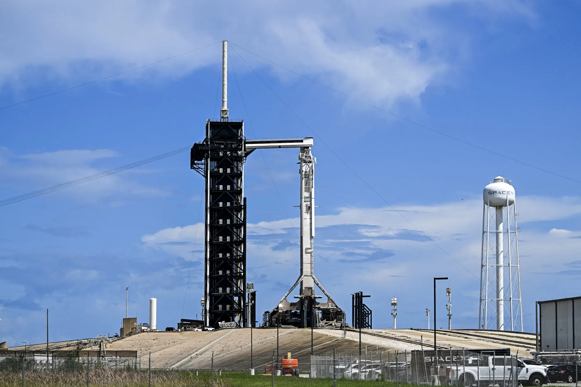 Cohete Falcon 9 de SpaceX en el&nbsp;Kennedy Space Center en Cabo&nbsp;Cañaveral, Florida, el 26 de agosto.