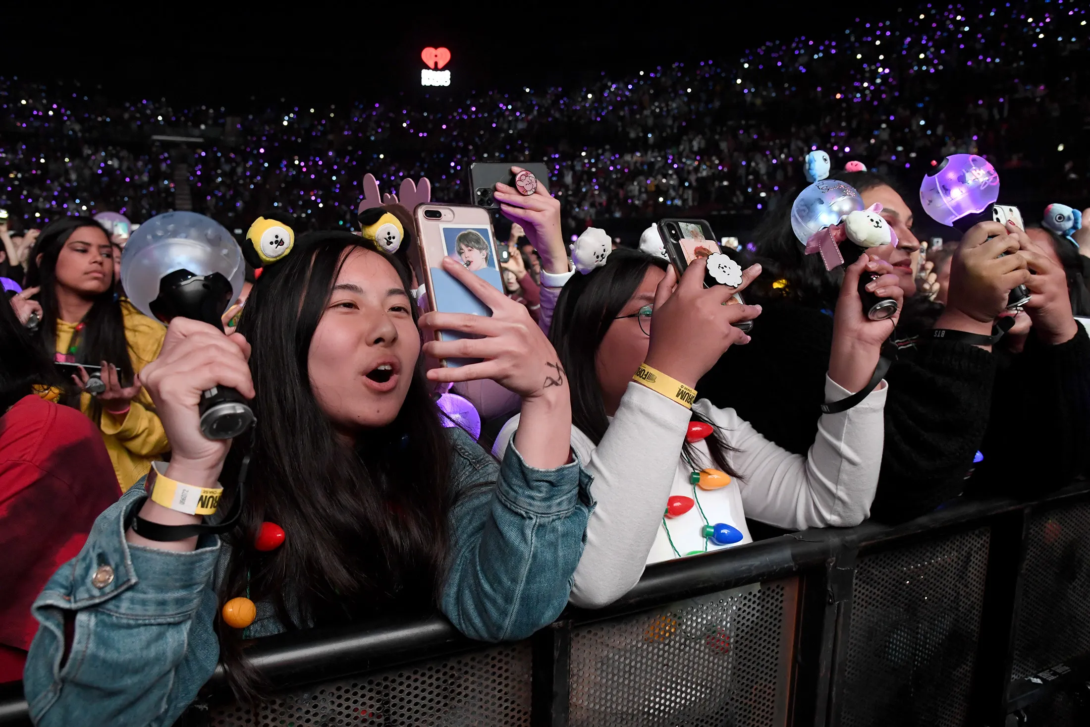 韓国BTS、所属事務所上場で各メンバーの保有株価値8億円超に