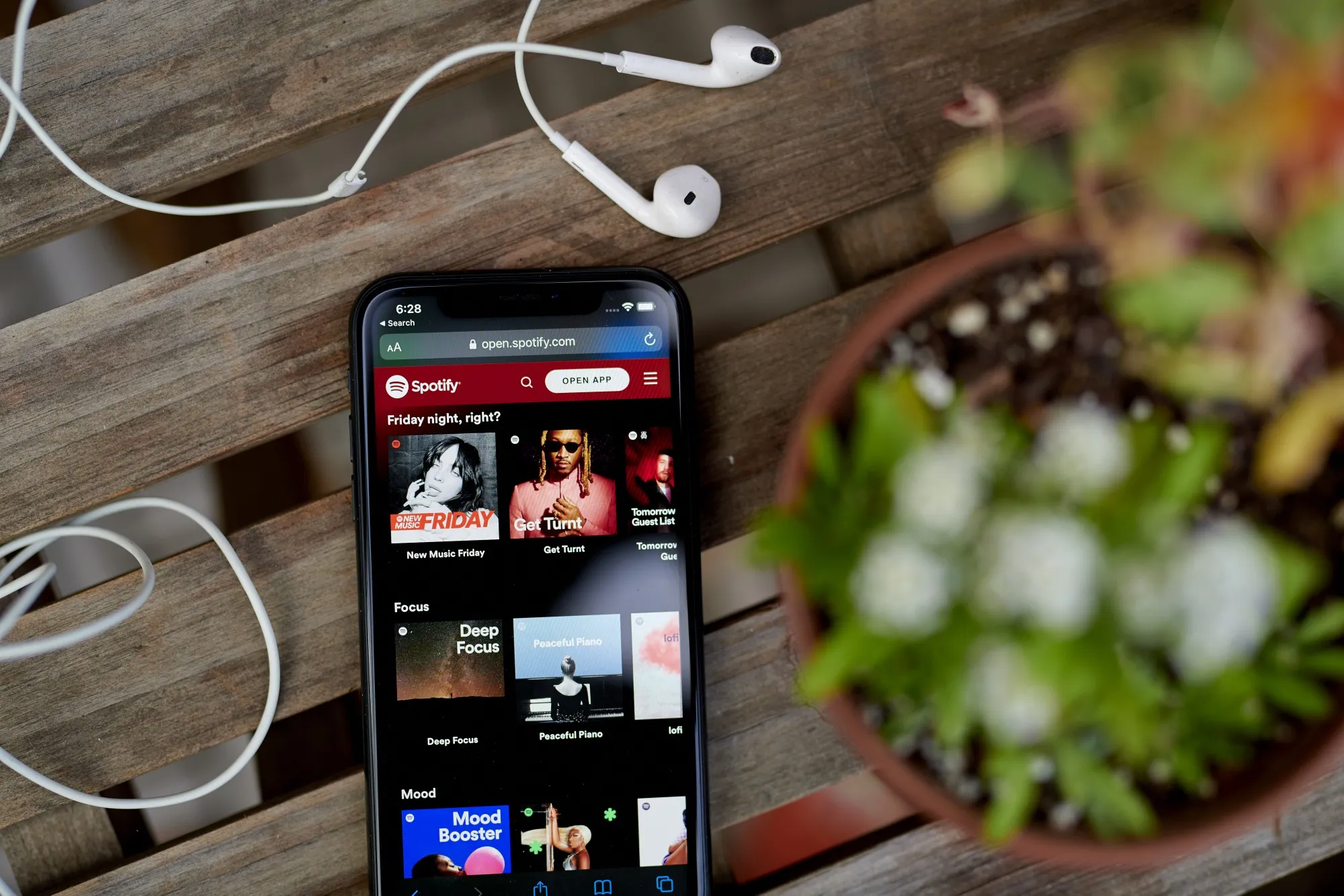 Spotify Technology SA went from 207 million monthly users at the end of 2018 to 615 million at the end of the first quarter this year.