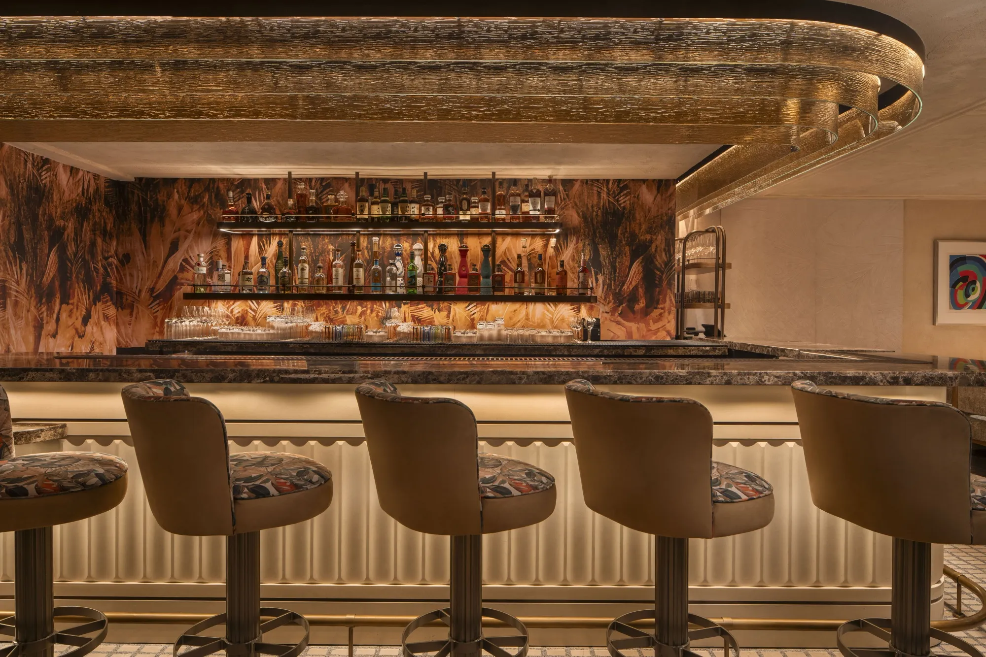 The bar at a’Riva.