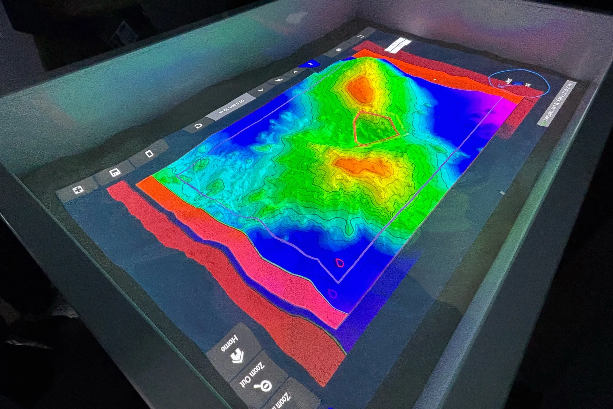 Sonar mapping onboard the OceanXplorer.