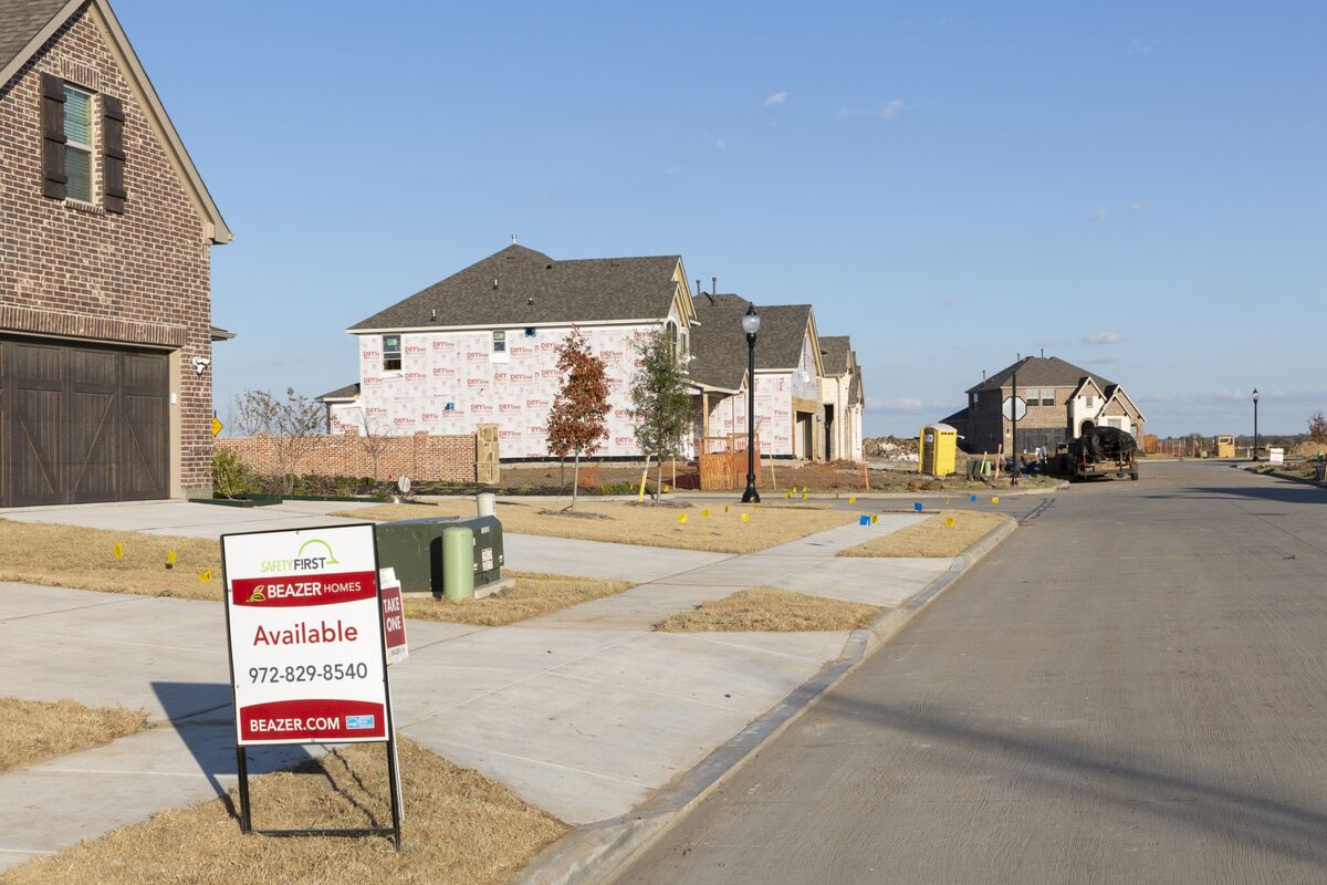 Dream Finders Agrees $916 Million Deal to Buy Beazer Homes