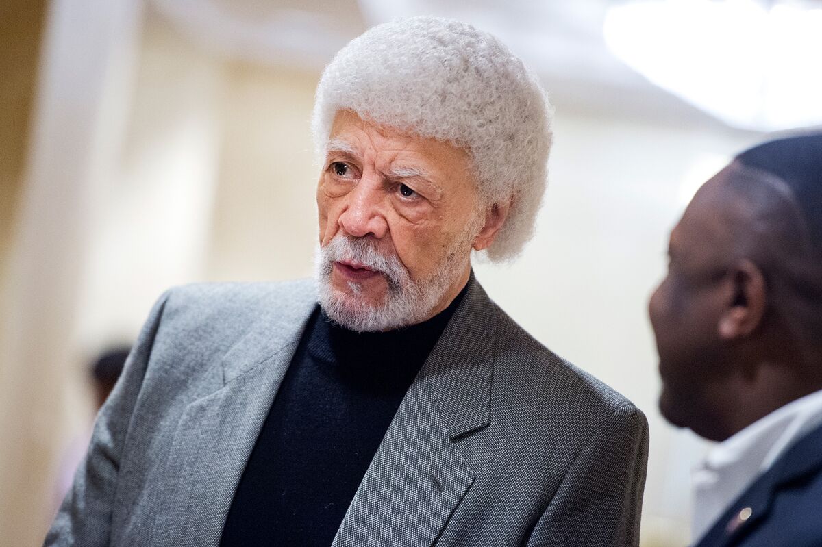 Ron Dellums Dies at 82 - Bloomberg