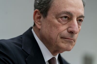 Draghi Tests Legal Limits Again With Claim of QE Flexibility