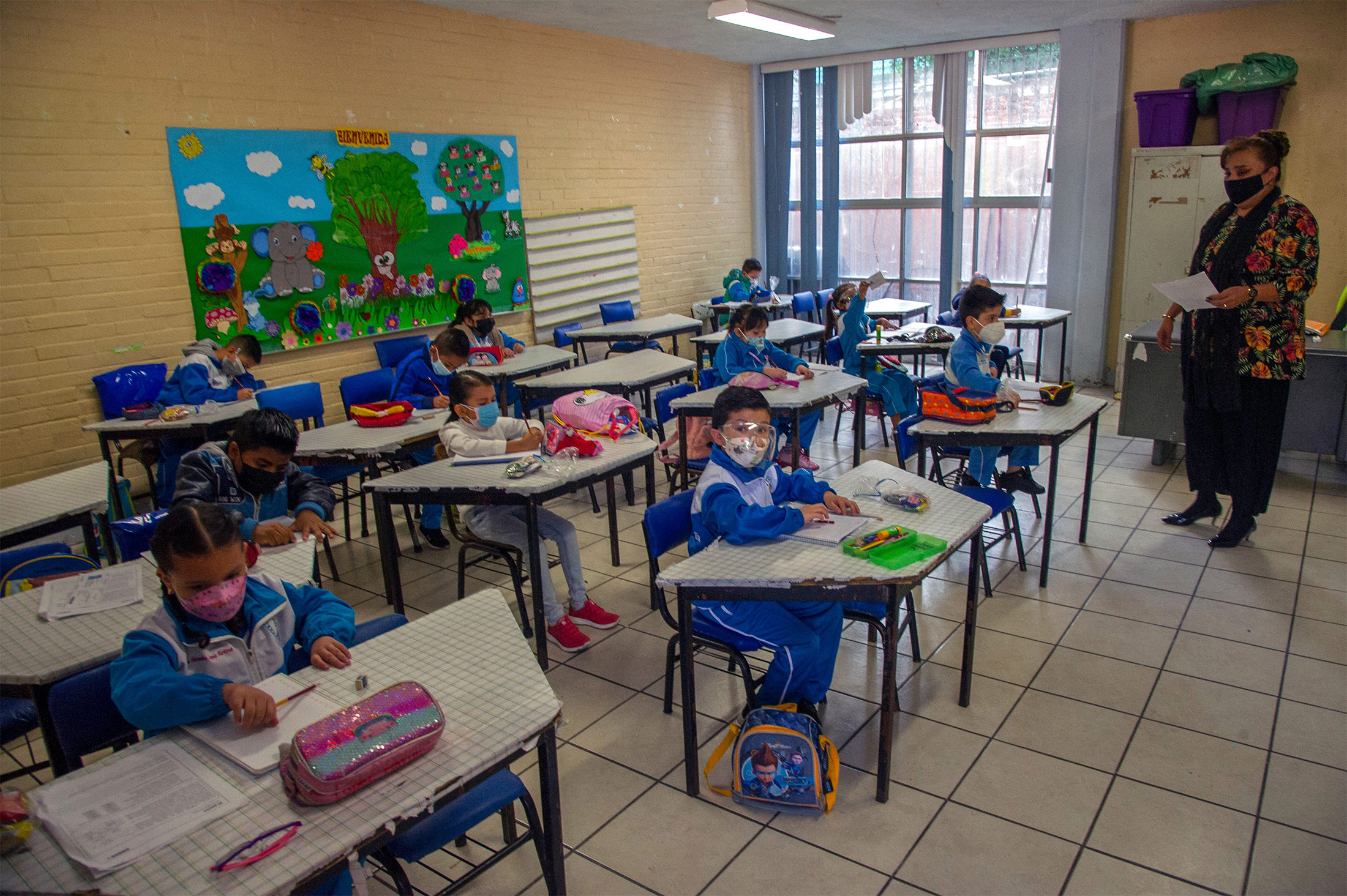 Mexico Says 5 2 Million Dropped Out Of School In Pandemic Bloomberg