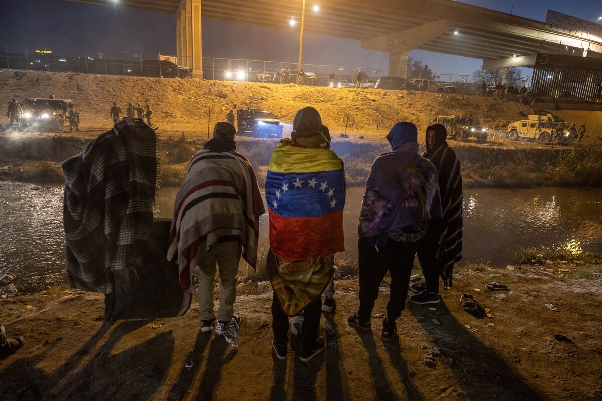 Biden Administration Will Resume Direct Deportations to Venezuela ...