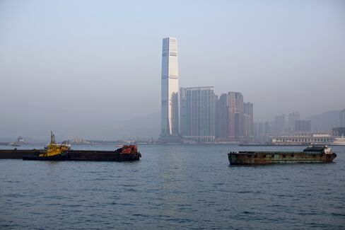 ING Said to Sublet Two Floors in Hong Kong’s Tallest Skyscraper