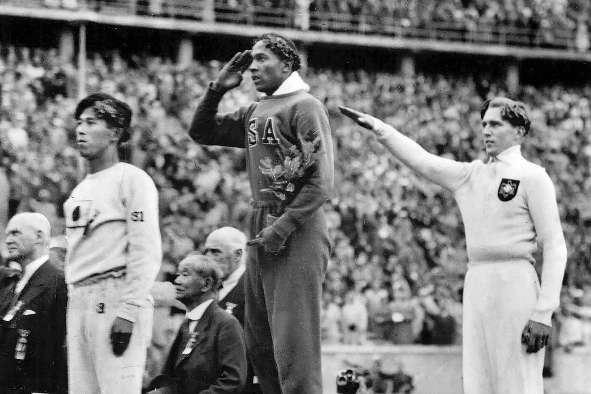 Jesse Owens Friend Luz Long's Silver Medal Up for Auction Bloomberg