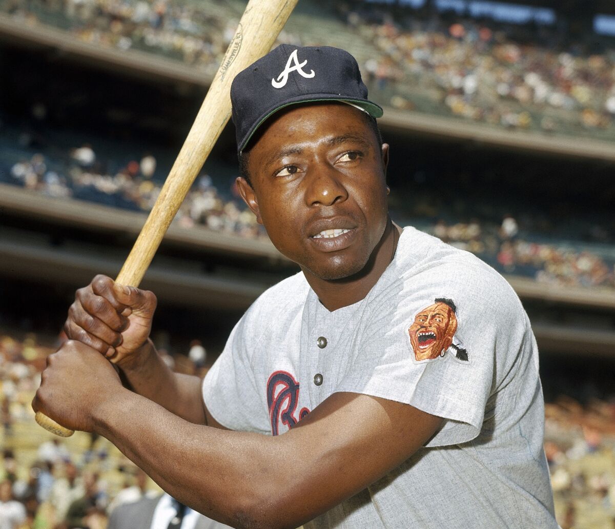 Hank Aaron's Death Prompts Call to Change Name: Braves to