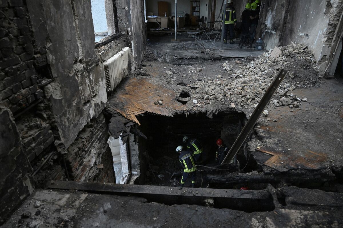 Kyiv Comes Under Another Massive Drone and Missile Attack