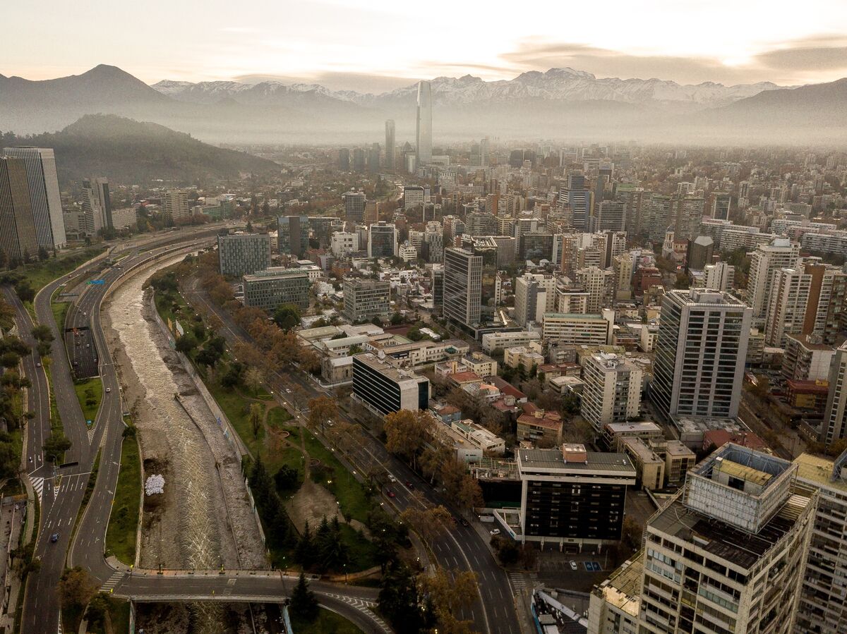 Chile’s Top Lawmaker Says Debt Hike to Pass at Cost to Prestige