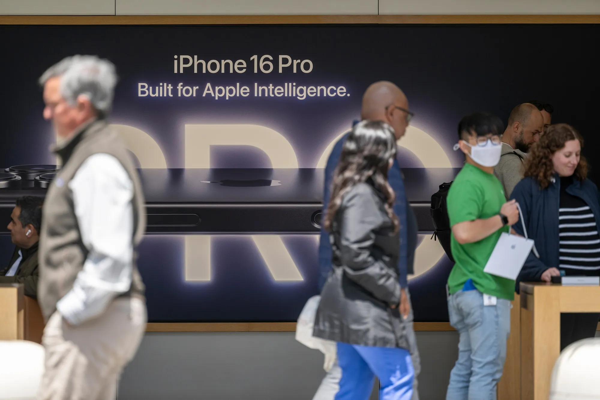 Apple Ahead Of Earnings Figures