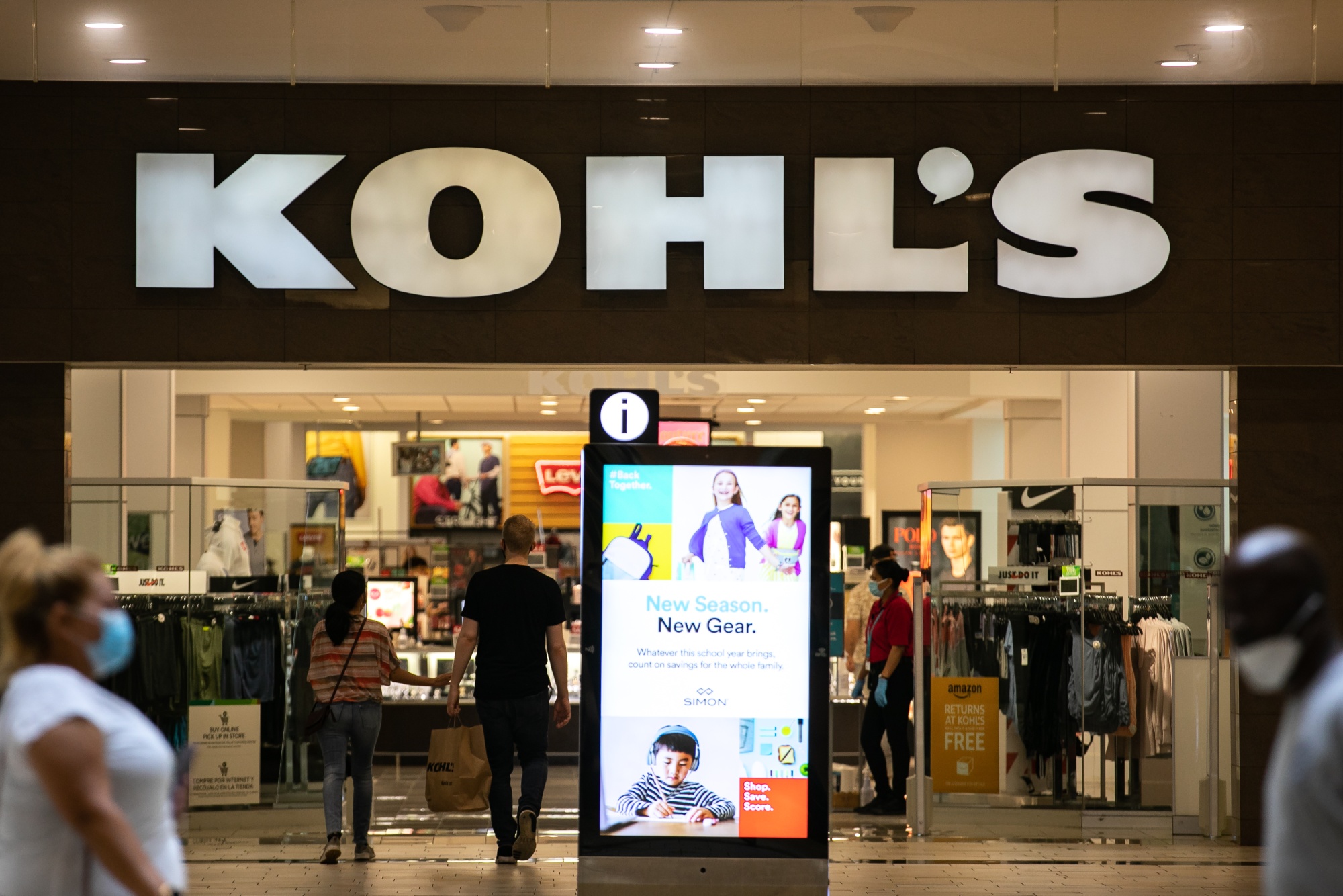 Kohl's ends talks of selling its company 