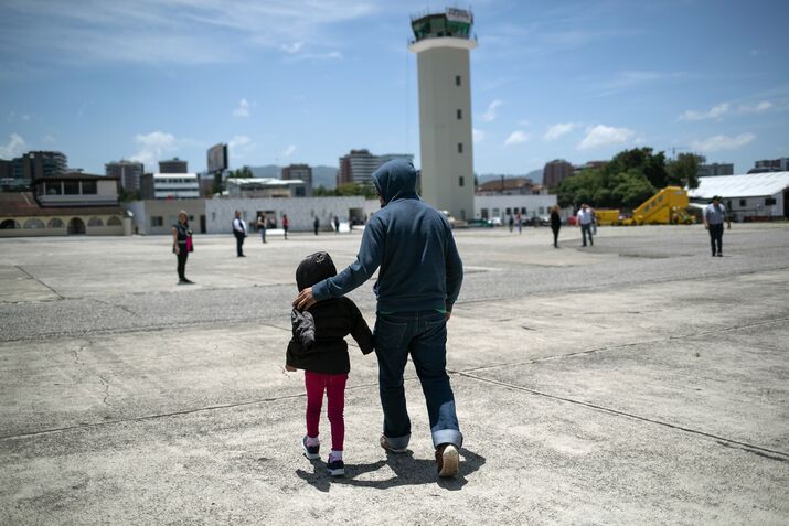 ICE Deports Guatemalan Families Under New Expedited Process