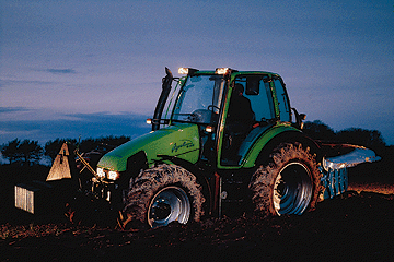 Deutz Fahr Agrotron Tractor - Bloomberg