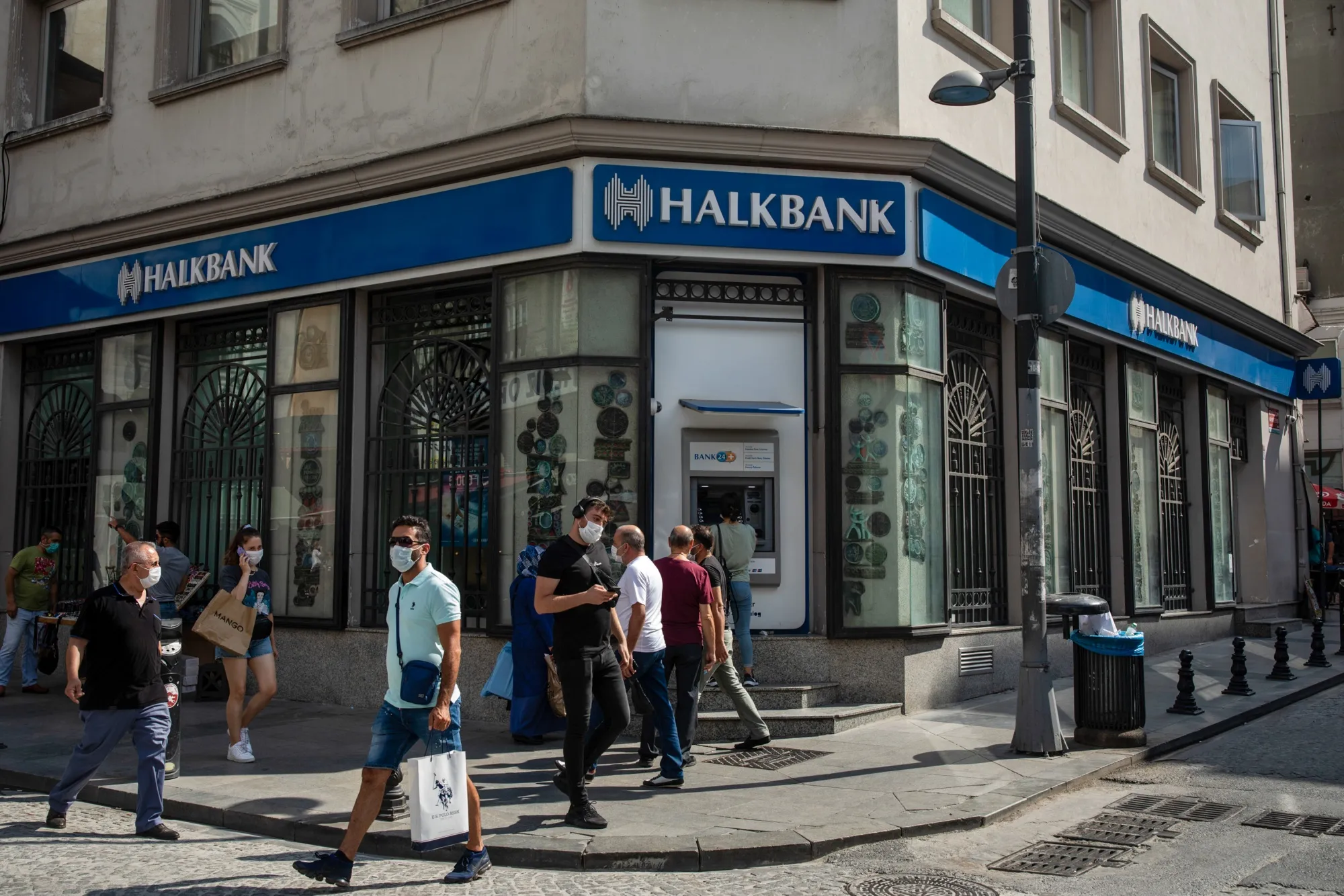 Turkey Stands Alone In Emerging Markets As Economic Woes Deepen