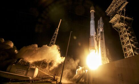 Atlas V rocket lifts off on March 22, 2016.