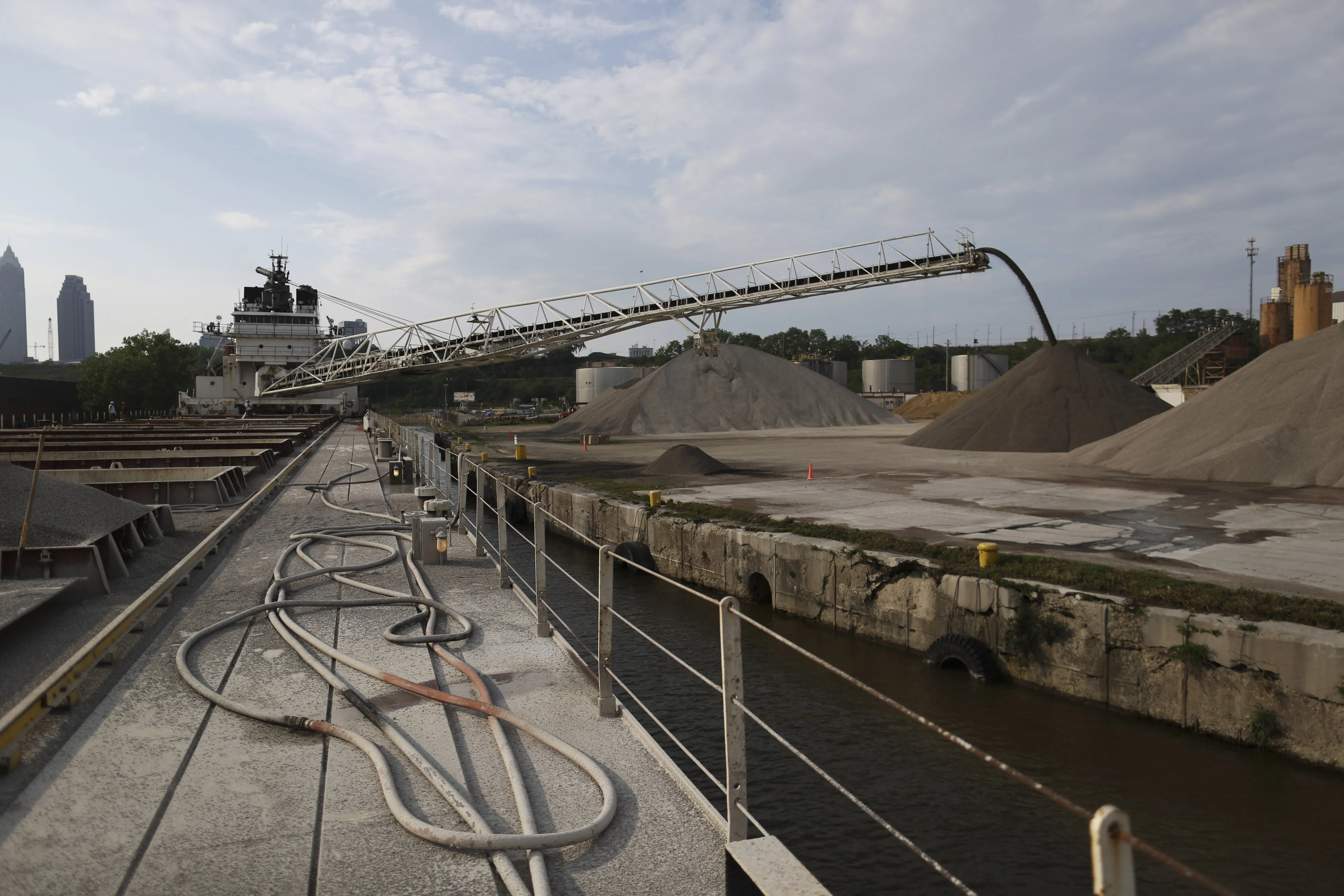 Rand Logistics Inc. Limestone Shipping Operations Ahead Of Earnings Figures