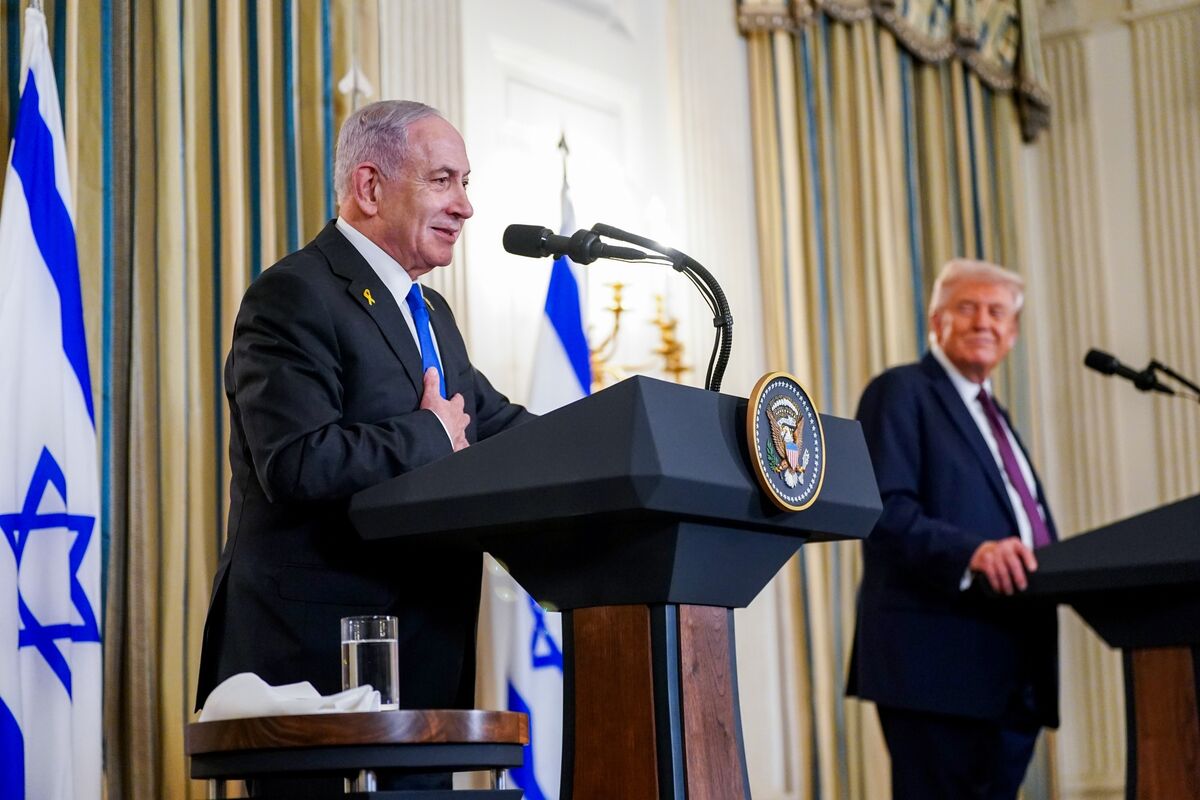 Shekel Jumps as Trump Says Netanyahu Agreed to Gaza Peace Plan