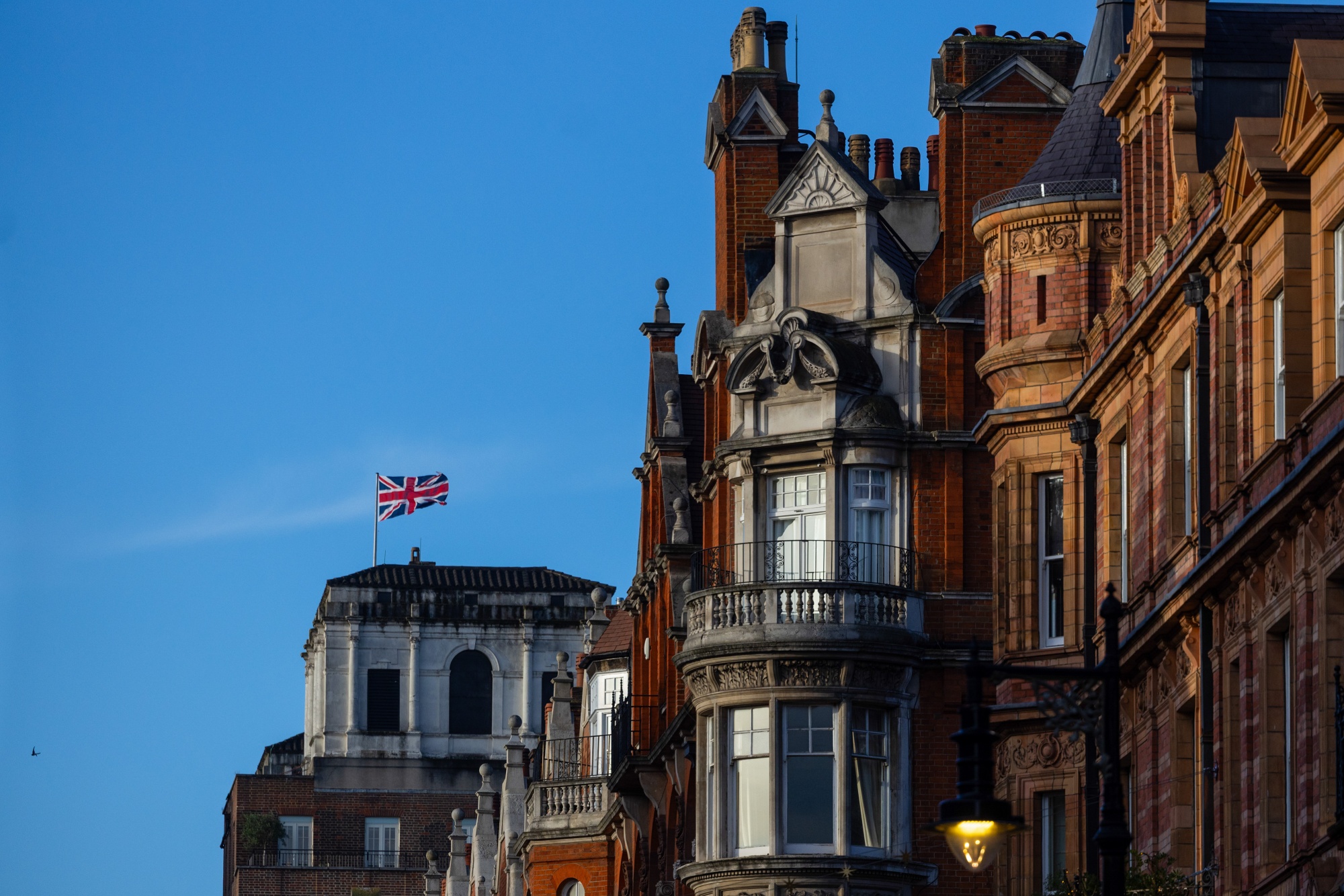 Terraced residential properties in the Mayfair district in London. Photographer: Chris Ratcliffe/Bloomberg