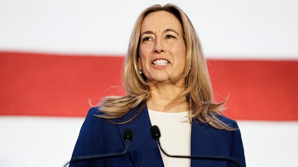 🟥 (Market Recap)"Futures USA: Mercati in ripresa nonostante le preoccupazioni su AI e risultati deludenti"