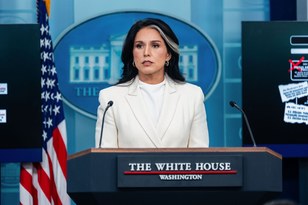 Gabbard to Leave as Intel Chief in Latest Trump Exit, Fox Says