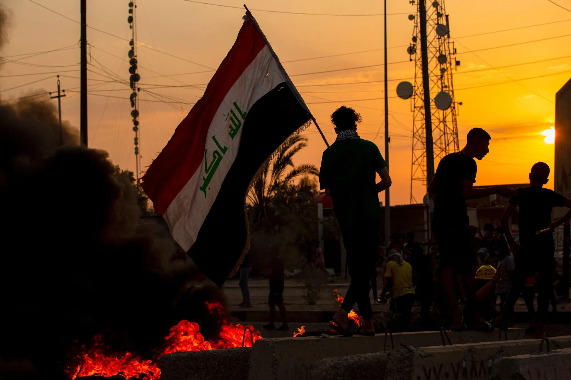 A protest&nbsp;in Basra denounces the lack of electricity and services.