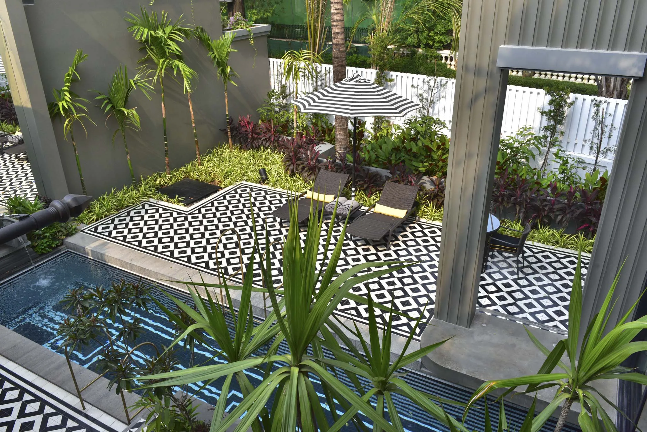 A villa plunge pool at Shinta Mani.