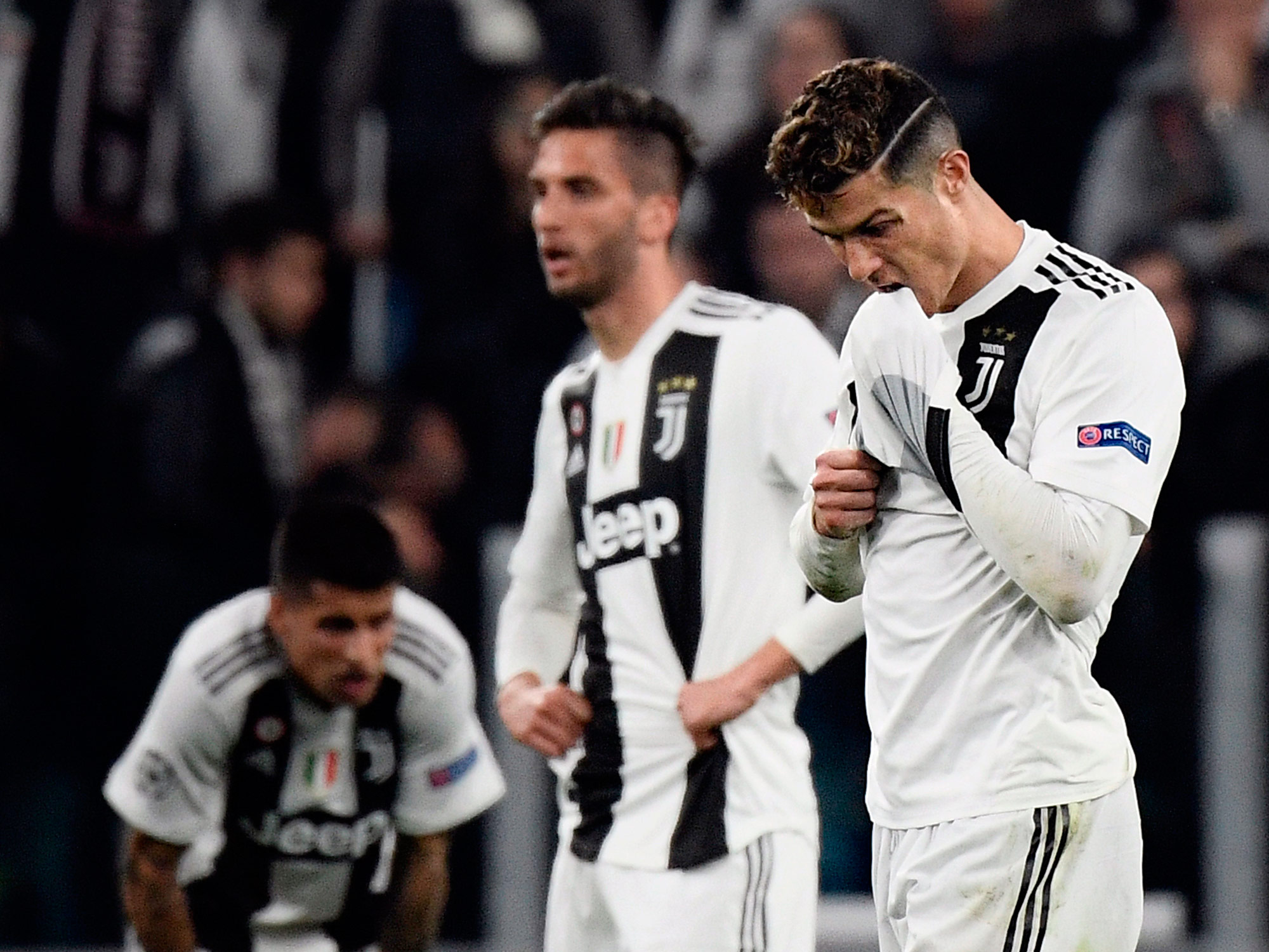 Juventus (JUVE) Sinks on Ajax Loss in Champions League - Bloomberg