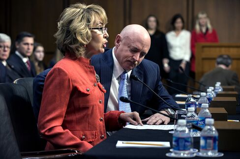 Giffords Says Too Many Children Dying, Urges Action on Guns