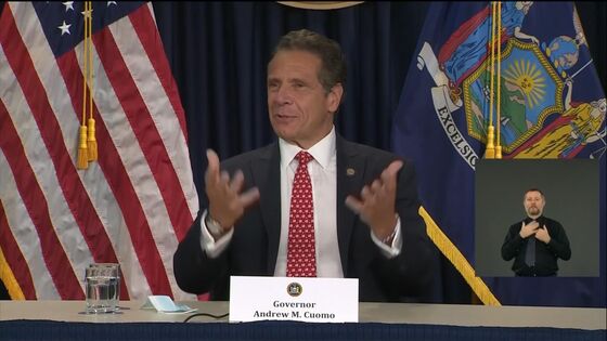 Cuomo Floats Quarantine for People Entering N.Y. From Florida