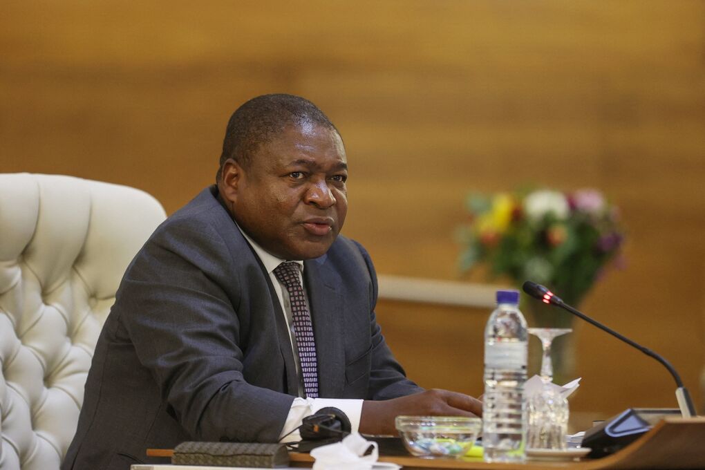 Mozambique’s Nyusi Re-elected As Leader Of Ruling Frelimo Party - Bloomberg