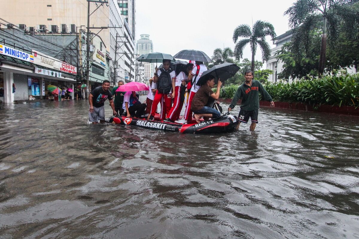 Typhoon-Lashed Philippines Taps Catastrophe Bonds to Cut Costs - Bloomberg