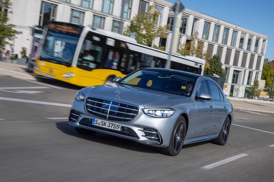 The 2021 Mercedes-Benz S Class Sedan Is the Best in Its Segment