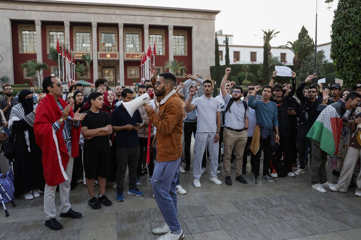 Morocco Pledges $15 Billion Social Spending Following Youth-Led Protests