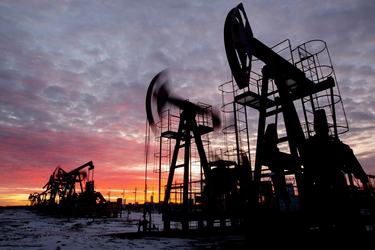 IEA Doubts Russia Can Sustain Oil Capacity as Exports Stay Low