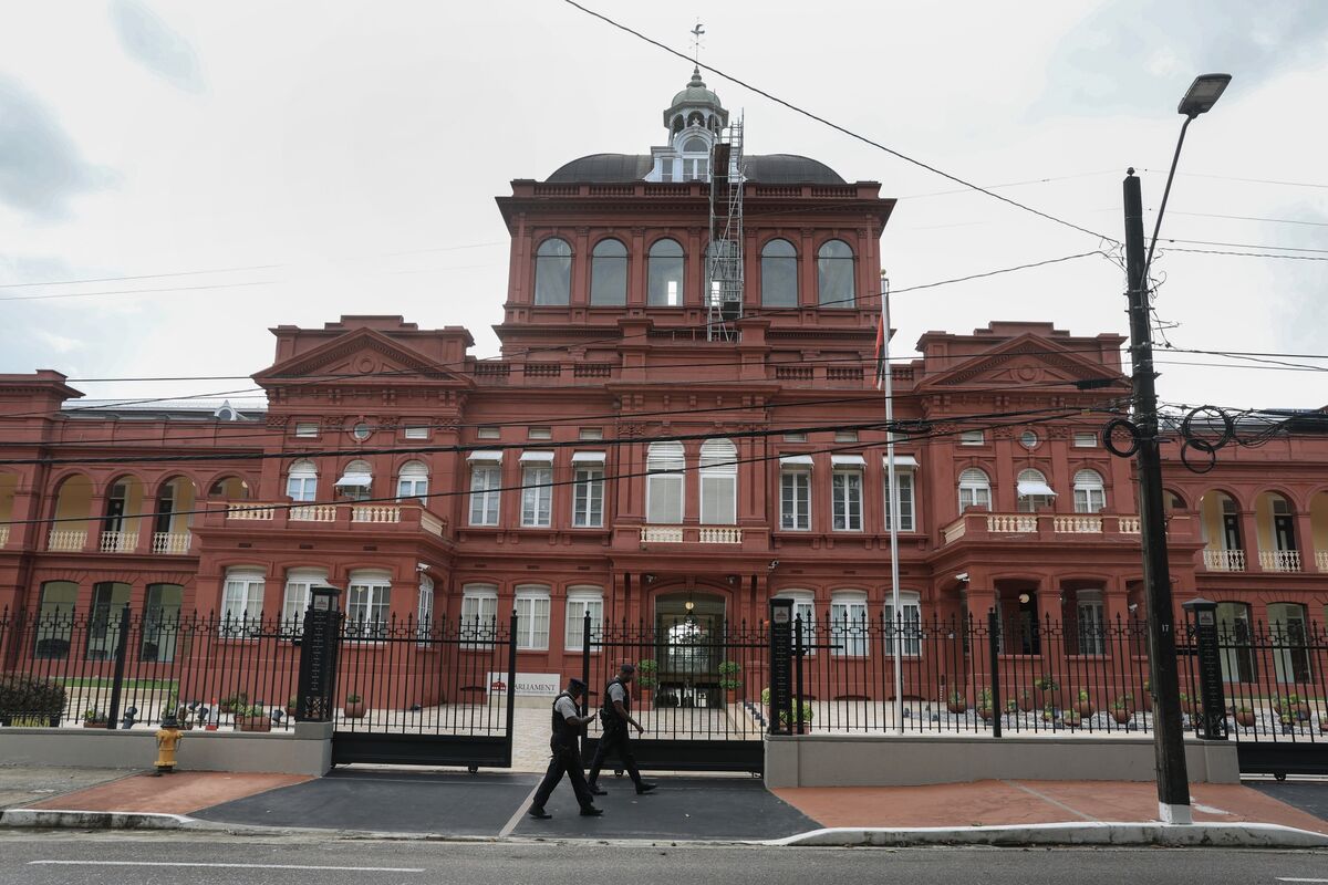 bloomberg.com - Denis Chabrol - Trinidad and Tobago Finance Chief Trumpets $1 Billion Bond Sale