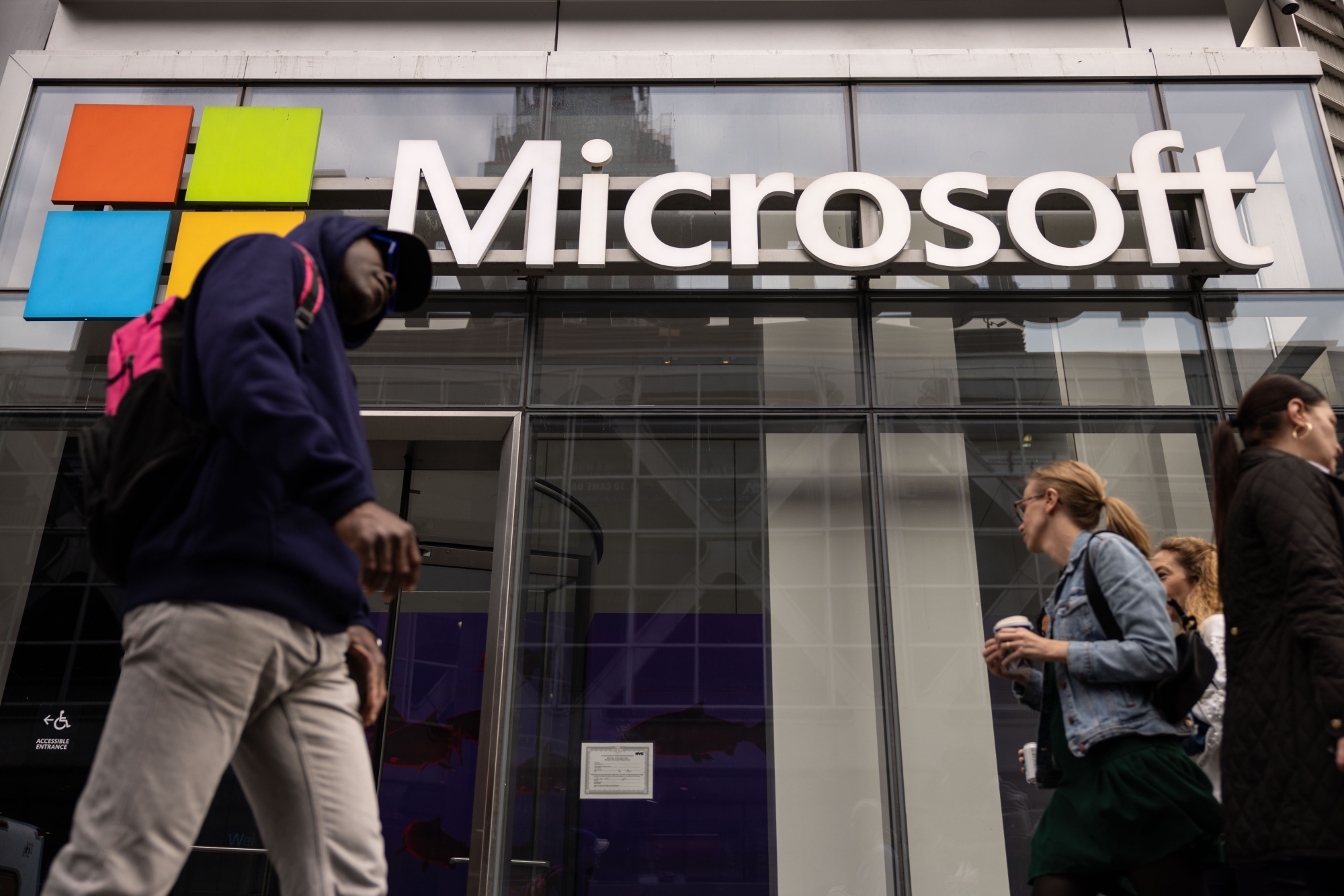Microsoft is teaming up with Be My Eyes, an app for the blind and visually impaired, to make it easier for such people to access the company’s customer service.