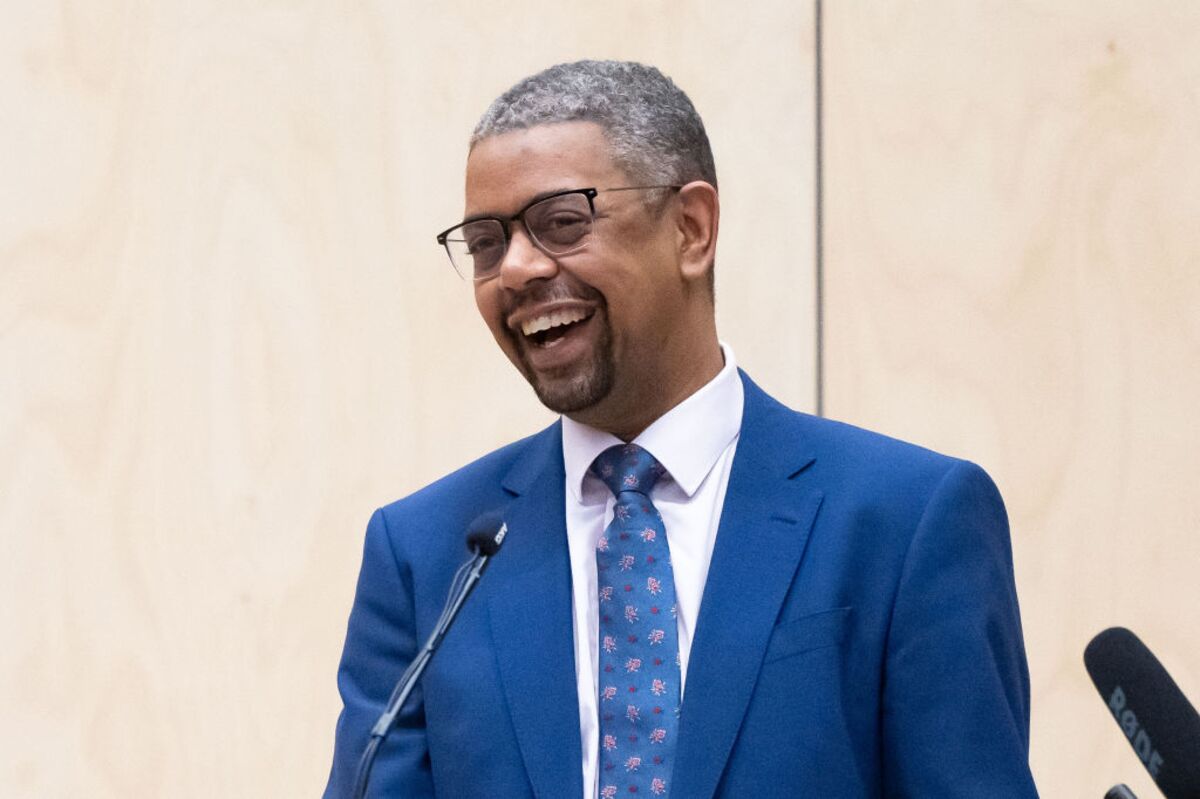 [Bloomberg]Britain Is a Big Tent, Not a Narrow Tabernacle