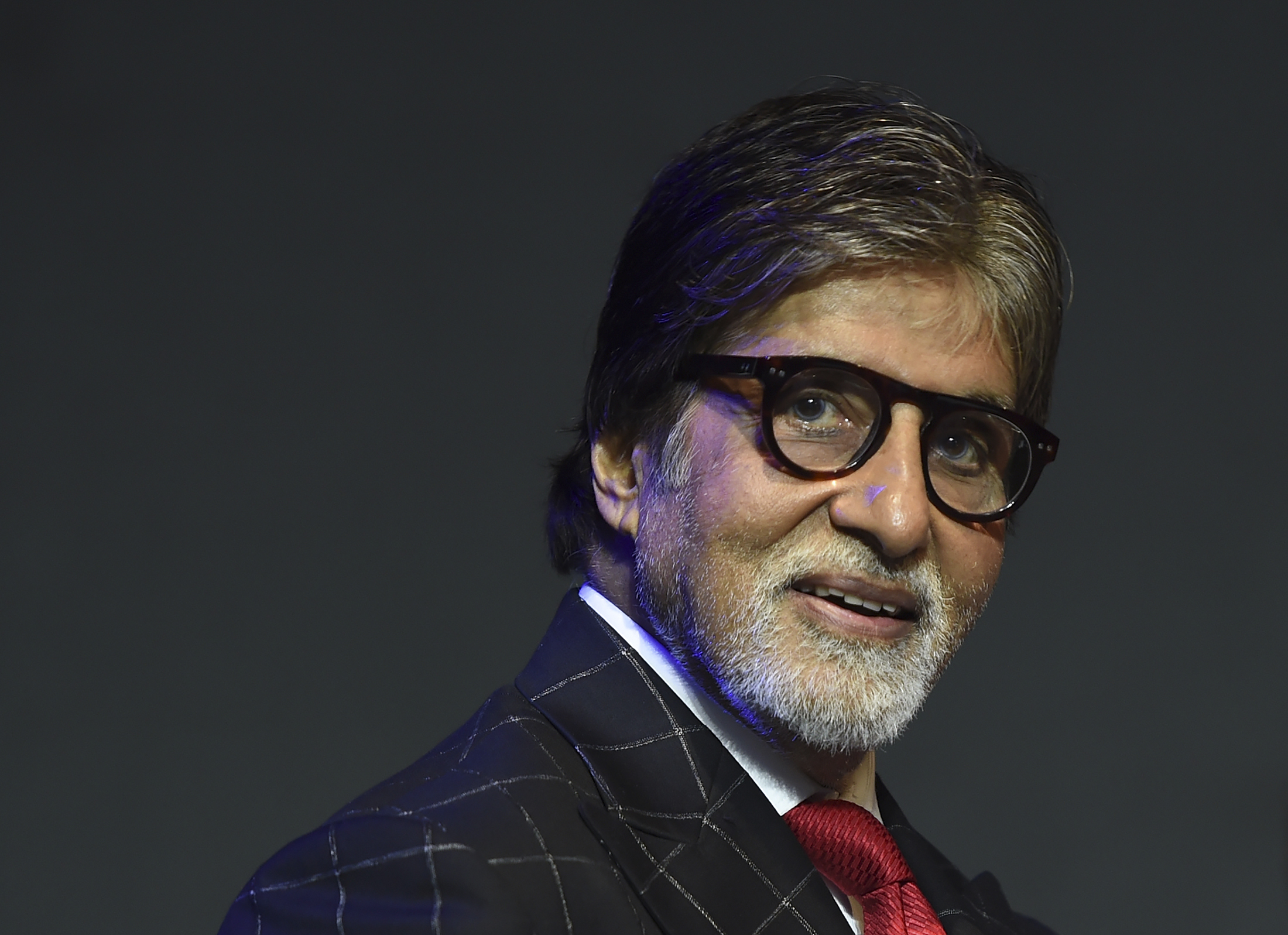 Bollywood's Amitabh Bachchan Wins Court Order for His Personality Rights -  Bloomberg