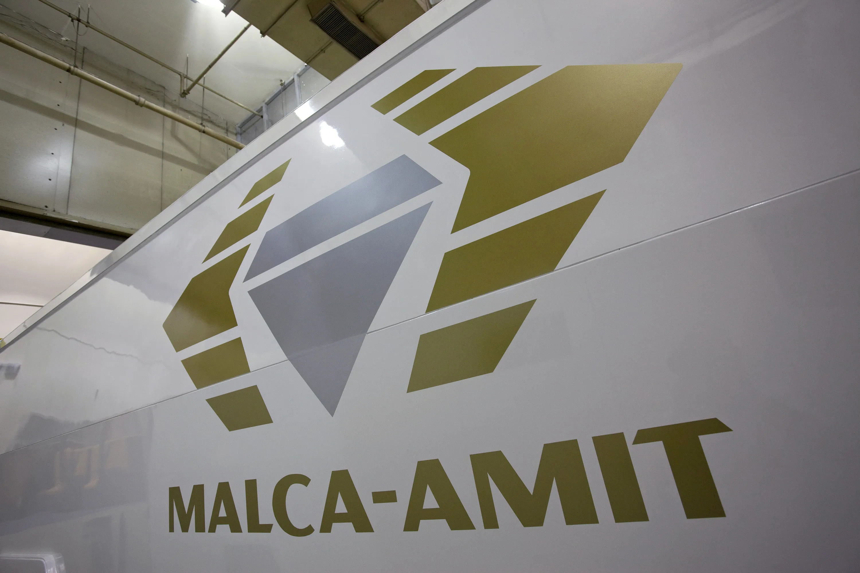 Gold Vault Opens in China as Bullion Goes From West to East - Bloomberg