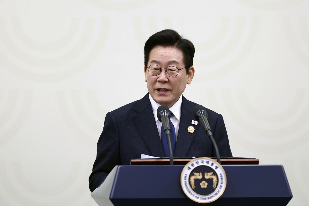 ⚫️ BLOOMBERG: Accordo Commerciale e di Sicurezza tra Corea del Sud e Stati Uniti: Conclusione dei Negoziazioni di Lee Jae Myung