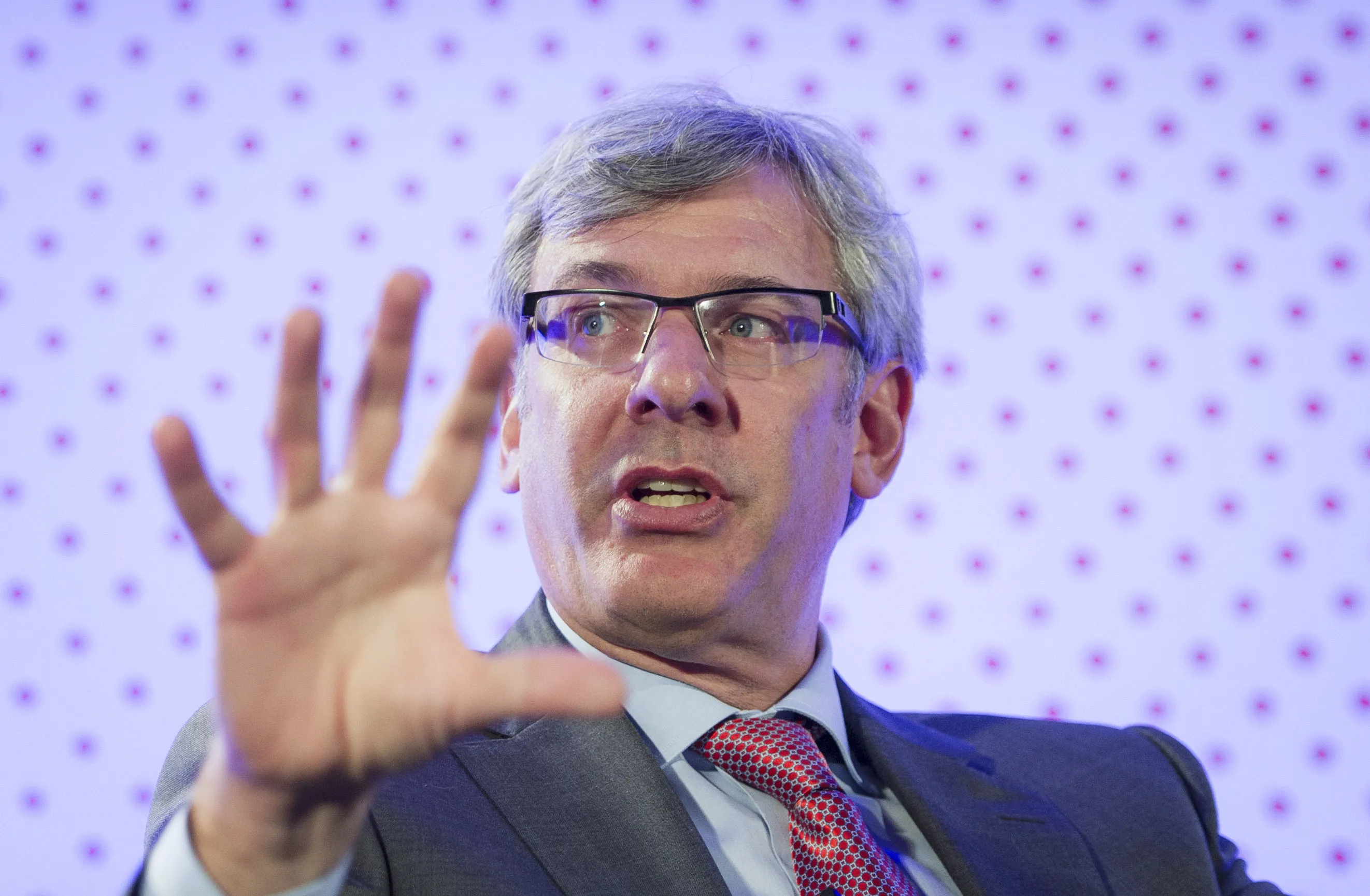 RBC CEO Says Fossil Fuels Necessary in Shift to Green Economy - Bloomberg