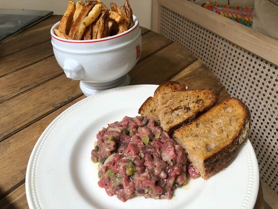 Anthony Bourdain’s Trick for Great Steak Tartare Isn’t About the Meat