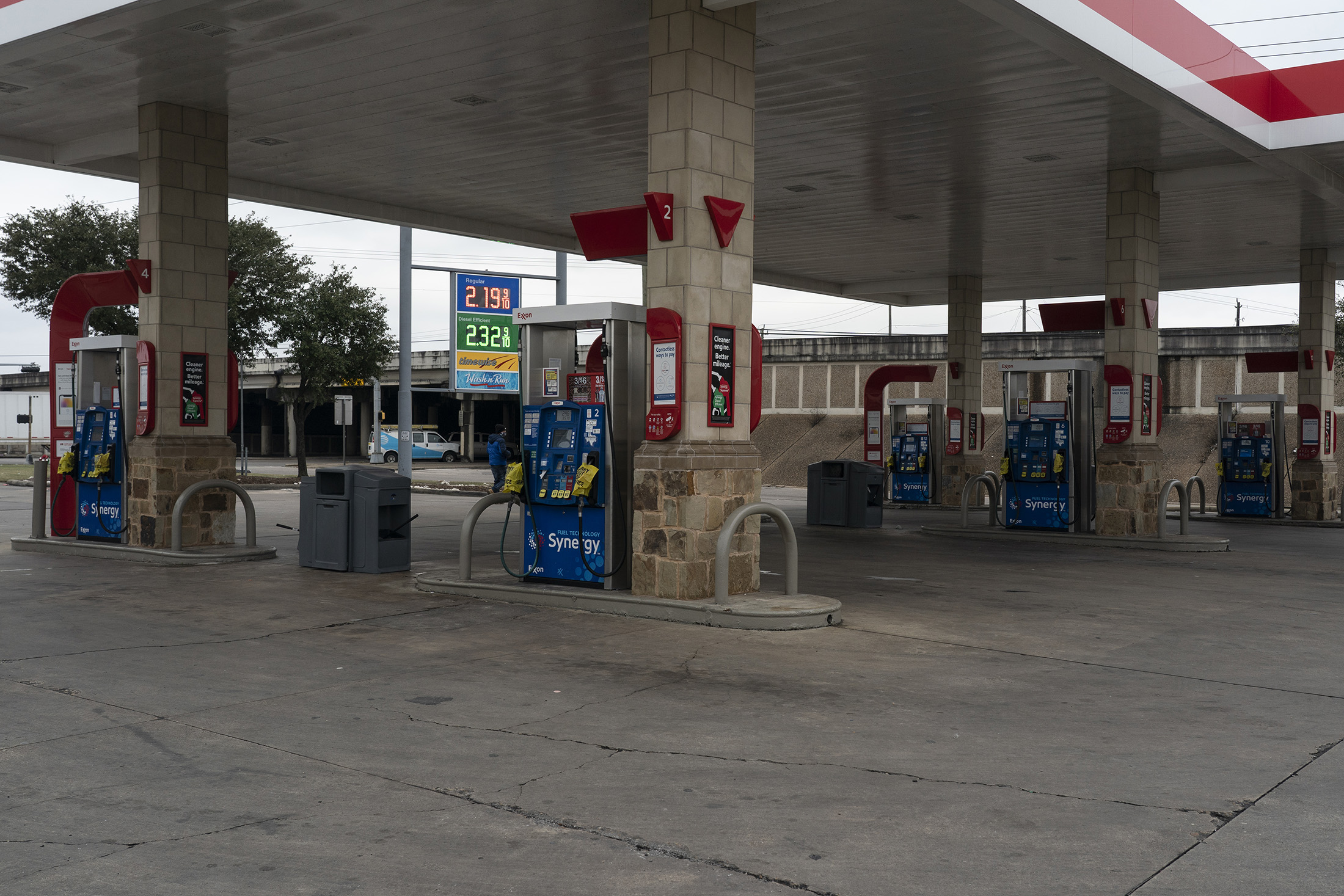 Gas Stations Still Dark as Texas Emerges From Freeze Bloomberg