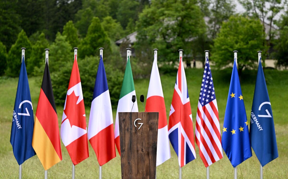 “Five Key Stories to Keep in Mind: G7 Summit, Embargo on Russia, Investment in China, US Economic Data, and SpaceX Explosion”