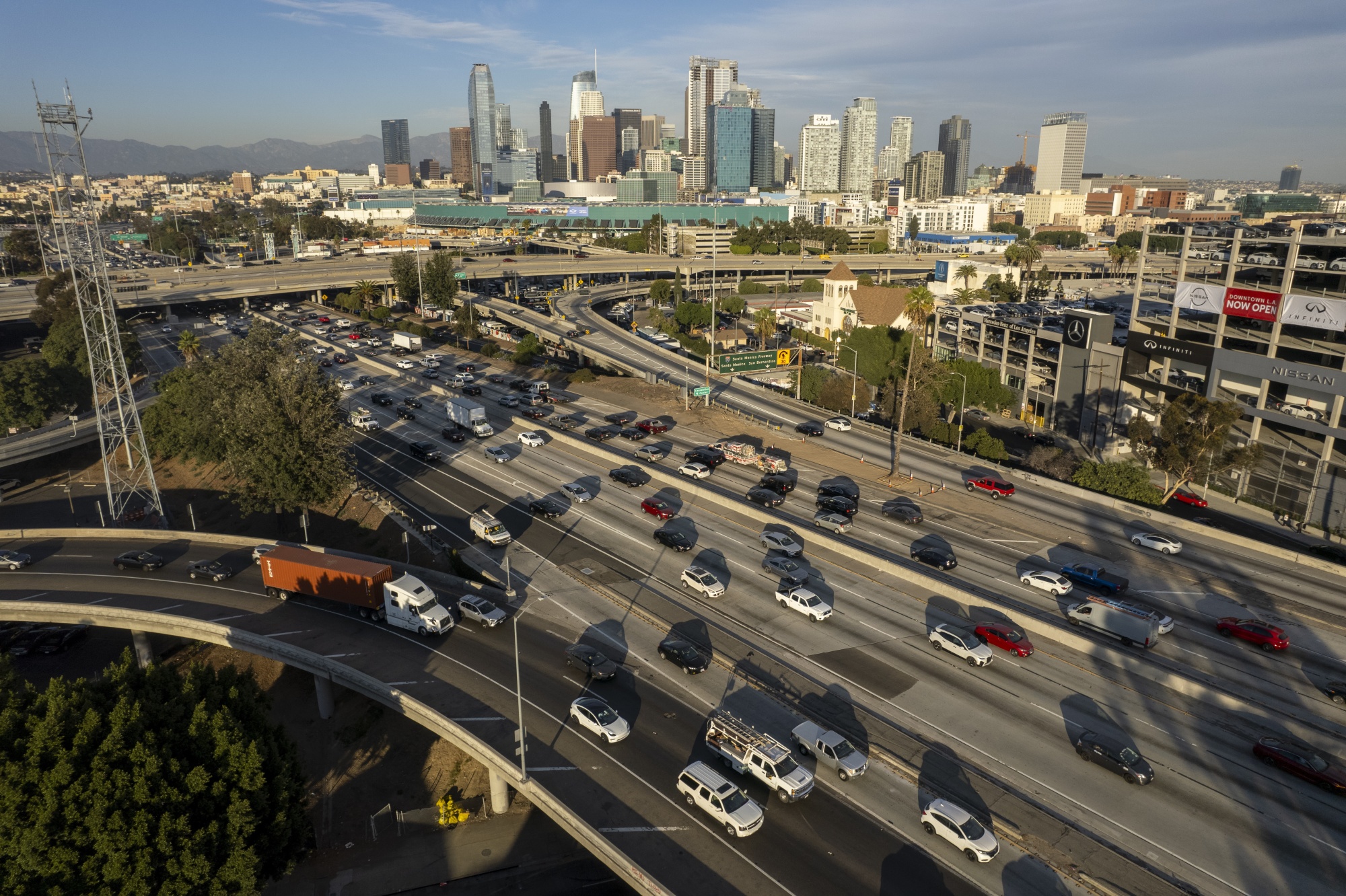 Traffic&nbsp;in Los Angeles.