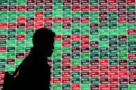 Japan Leads Asia Stock Losses as AI Slide Extends 