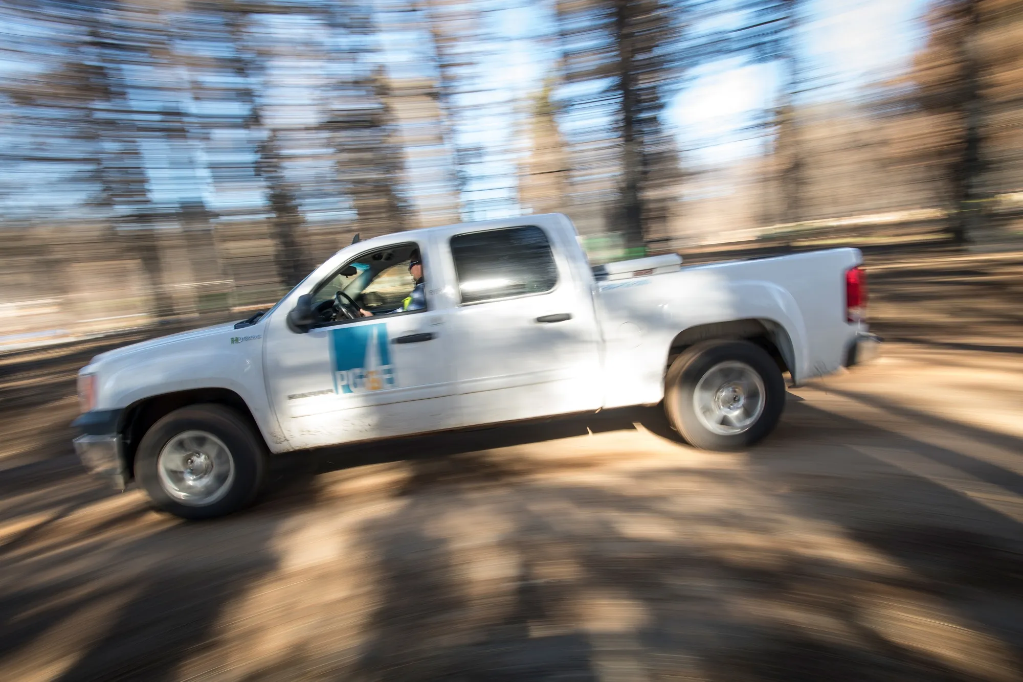 PG&E Crews Work On Gas Lines As Company Arranges $5.5 Billion To Fund Bankruptcy Process