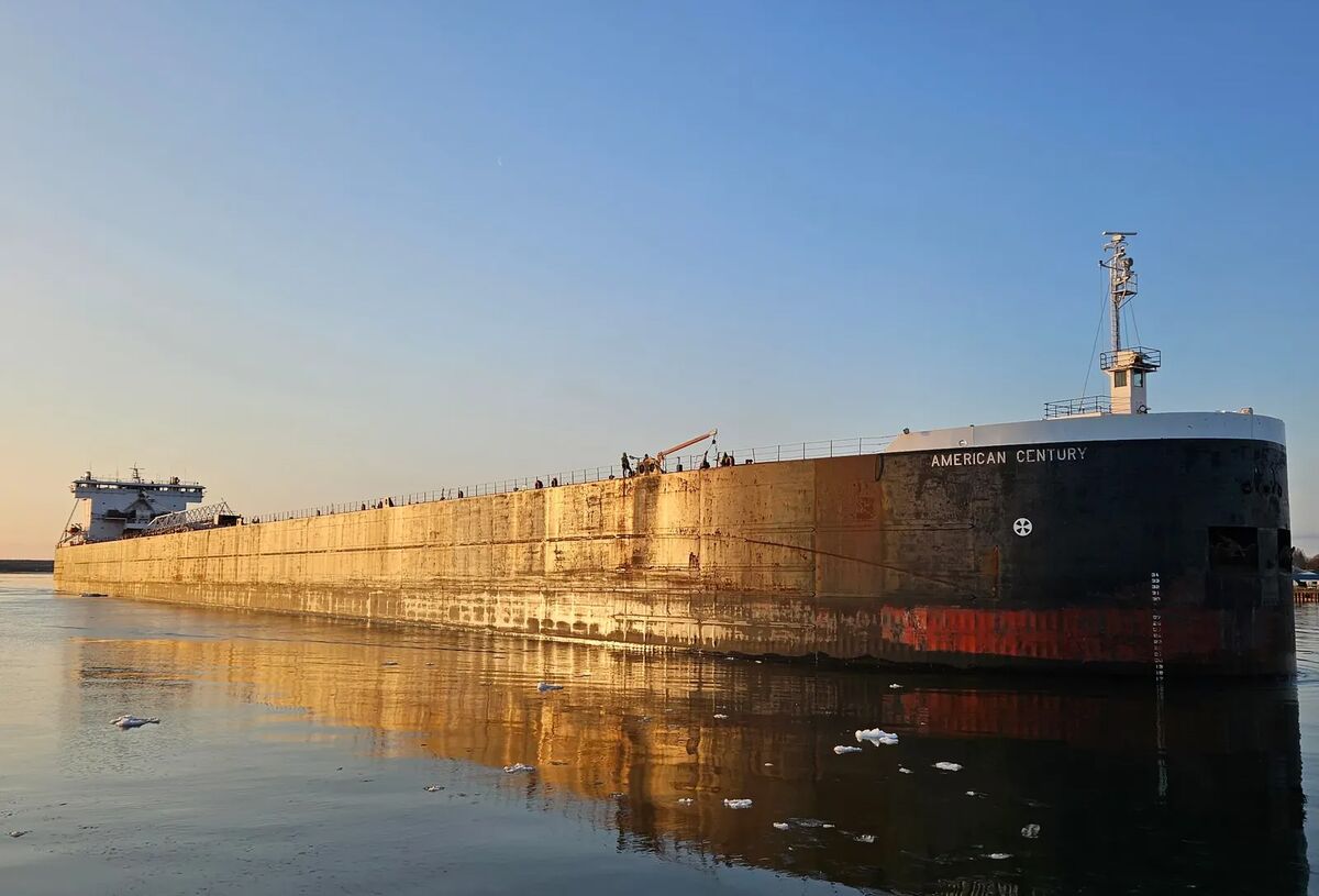 bloomberg.com - Brendan Murray - Great Lakes Bind US, Canada Trade Imperiled by Trump Tariffs